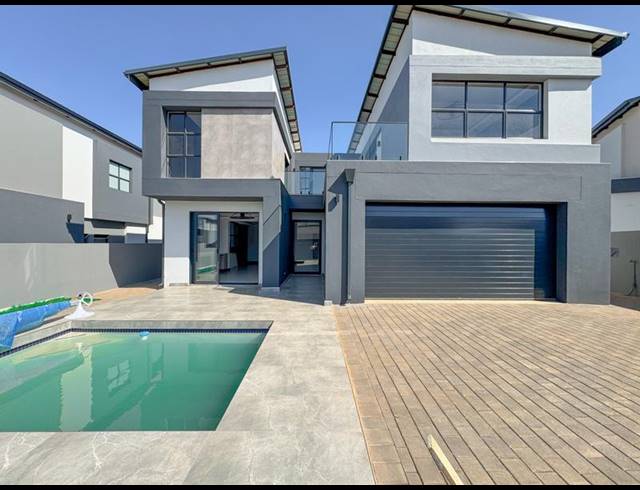 4 BEDROOM HOUSE FOR SALE IN FOUNTAINBROOK ESTATE